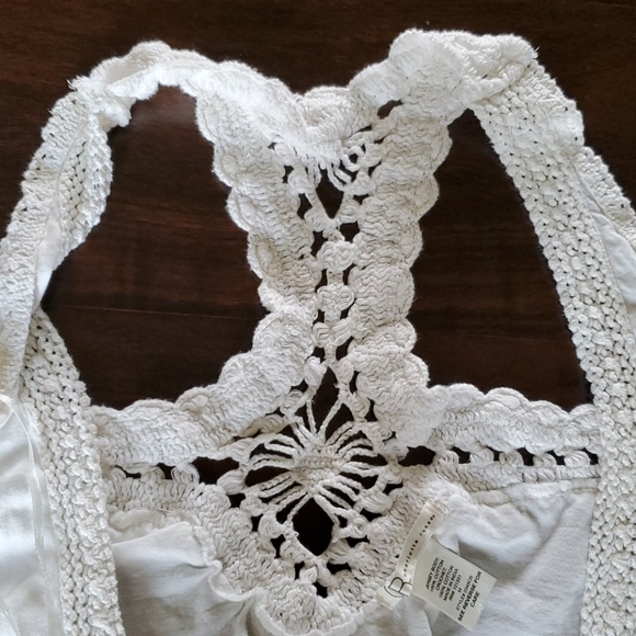 Charlotte Russe sleeveless cardigan - Picture 2 of 4